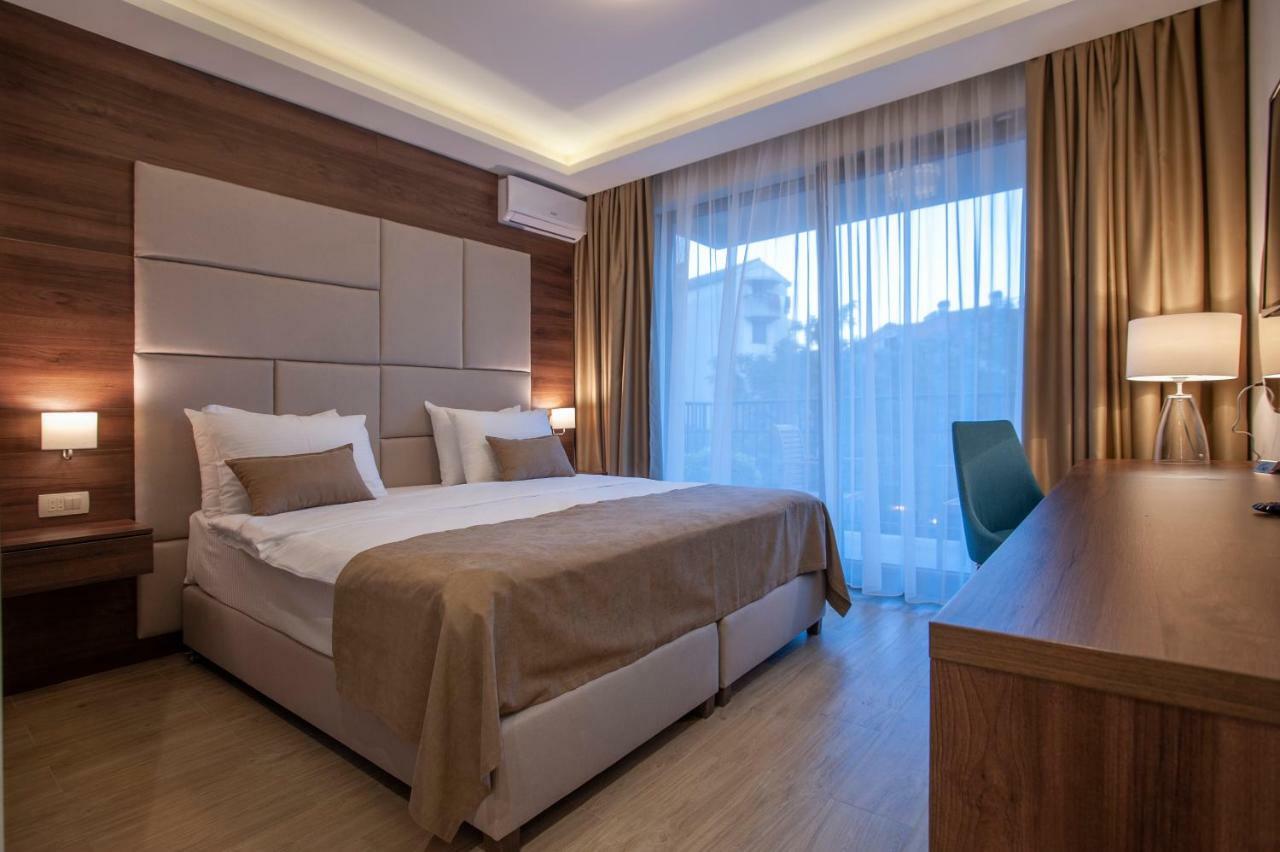 Hotel Twelve By Aycon Budva Zewnętrze zdjęcie